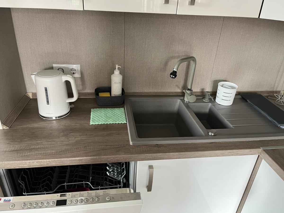 Rajczi Apartman Mohacs Bagian luar foto