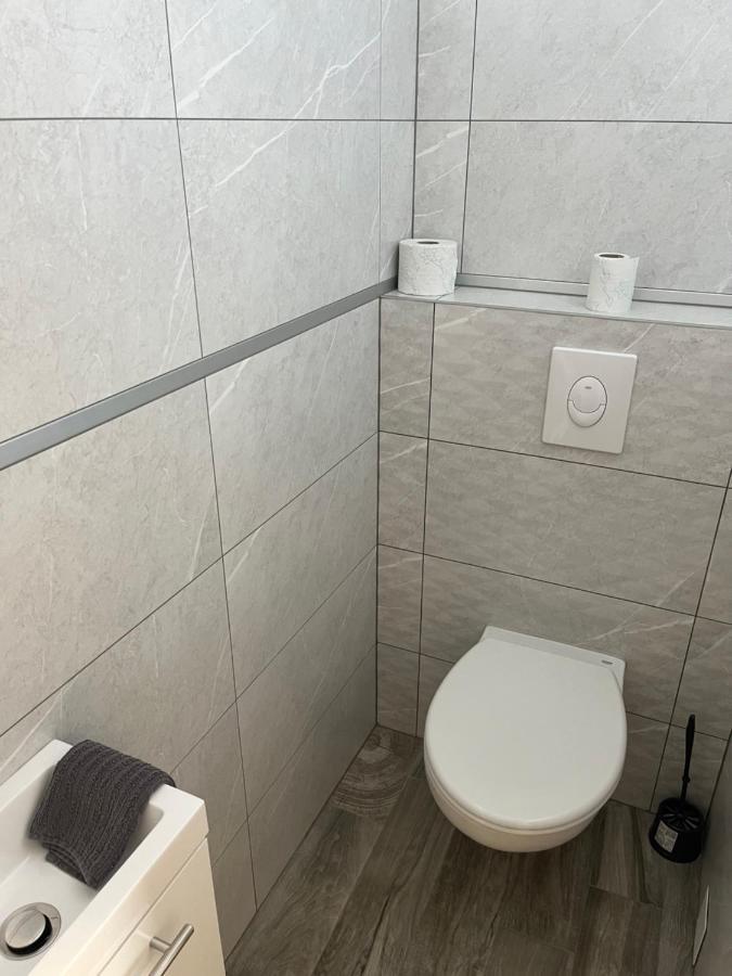 Rajczi Apartman Mohacs Bagian luar foto