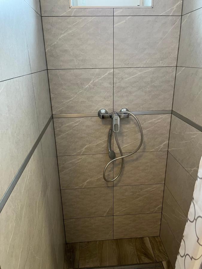 Rajczi Apartman Mohacs Bagian luar foto