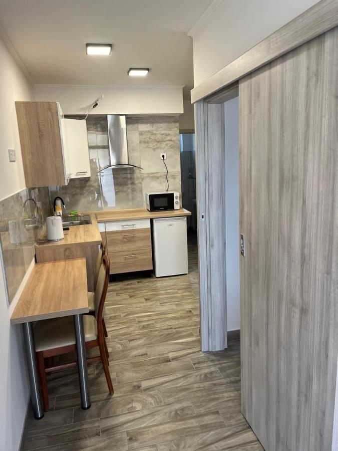 Rajczi Apartman Mohacs Bagian luar foto